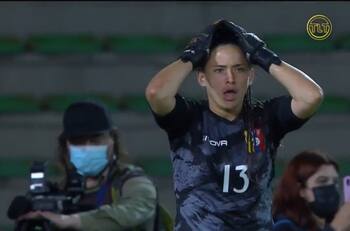 VIDEO | No lo podían creer: Así fue el relato venezolano del penal que le dio el repechaje a La Roja Femenina