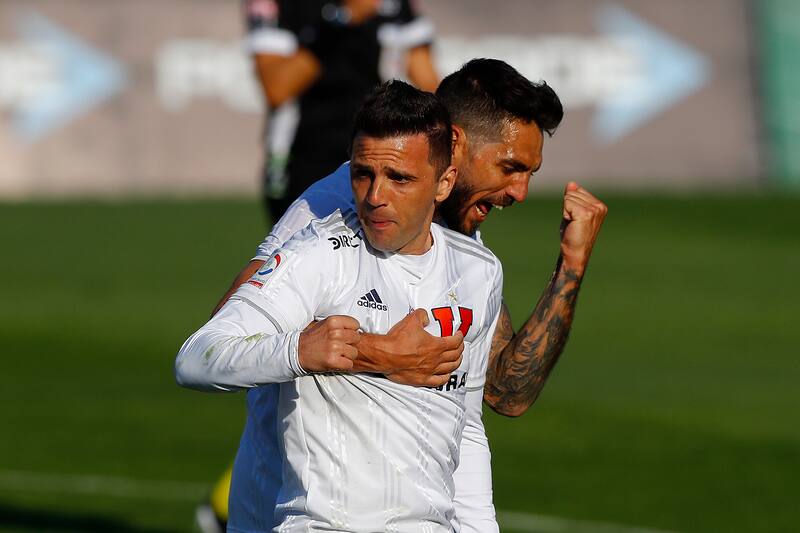 Montillo es amigo y representante de Joaquín Larrivey. "Con él estás tomanddo un combo: te marca goles y le hace muy bien al camarín, te arrea a los chicos".