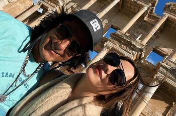 “Seguimos en este sueño”: Las especiales aventuras de Kel Calderón y Claudio Iturra en globo aerostático y llenos de nieve