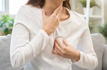 Estos son los alimentos que debes evitar para no sufrir de acidez