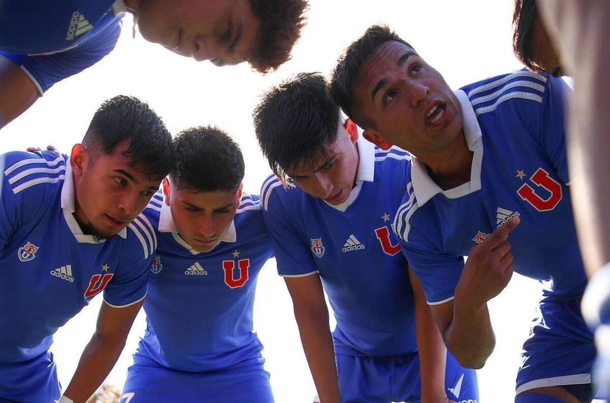 Canterano de la U firmó su primer contrato profesional antes de salir a préstamo