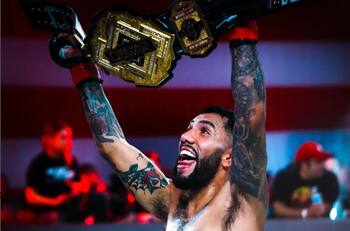 El mejor del mundo: Arturo “Makako” Vergara deslumbró en nueva pelea de Karate Combat