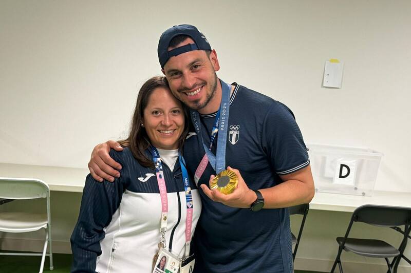 olímpica guatemalteca Adriana Ruano, junto a su sicólogo, el chileno Ricardo González. Foto: Personal Ricardo González.