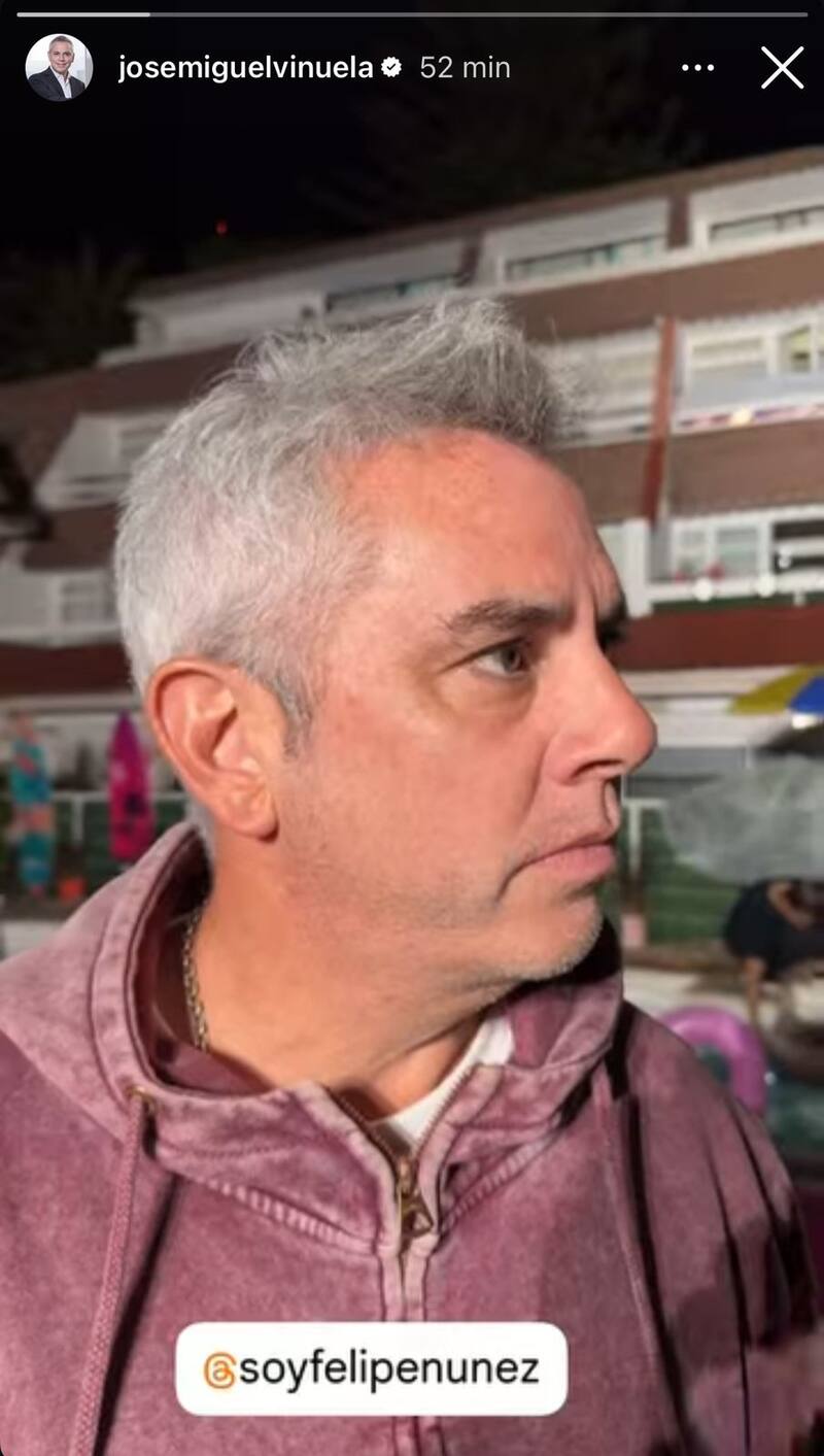 El animador subió contenido de humor durante el apagón.