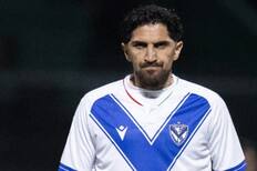 No es Colo Colo: Diego Valdés podría salir de Vélez y este es el club que lo busca