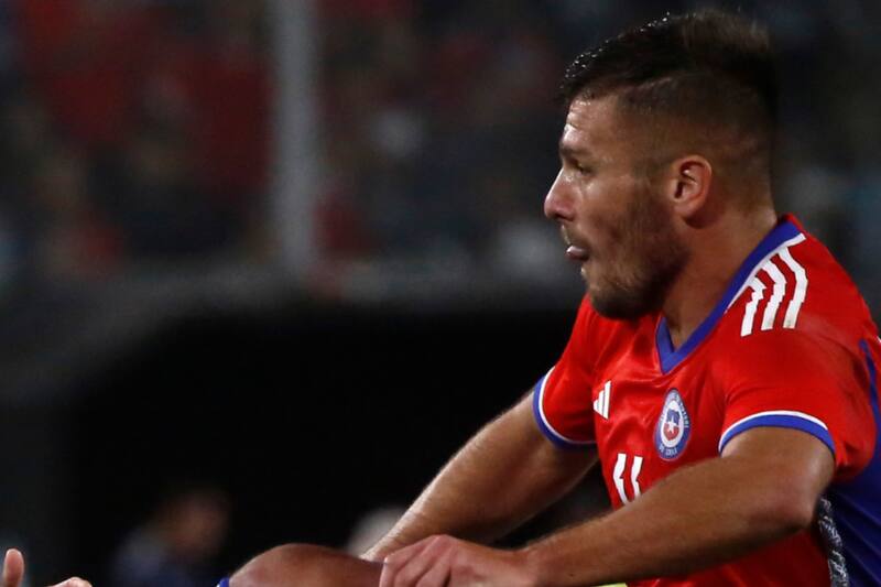 Diego Rubio fue titular en el partido de Chile ante Paraguay pero no convenció a los hinchas de La Roja.