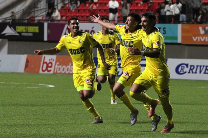 El Campanil apunta a la Liguilla de Ascenso. Foto: Campeonato Chileno.