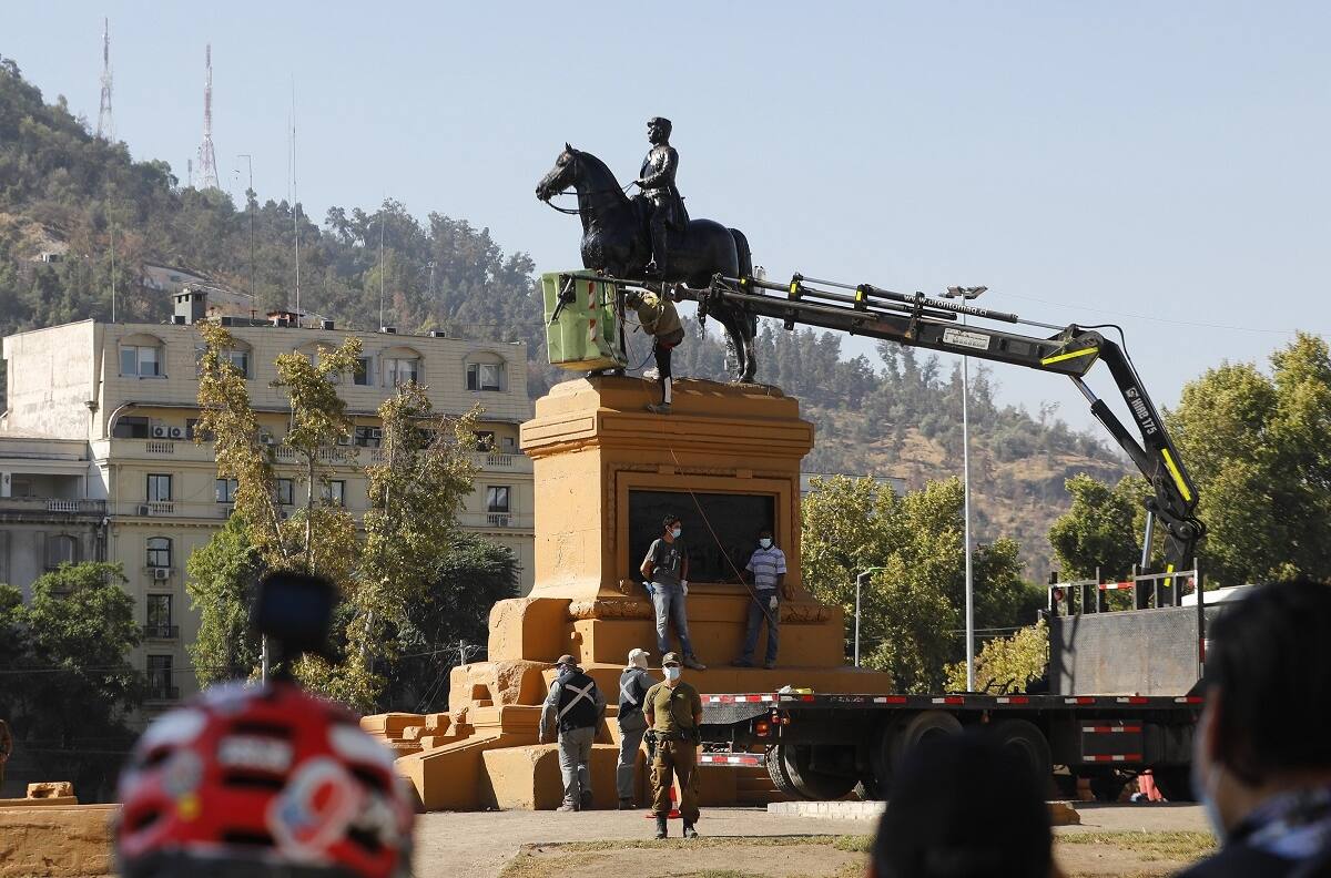 Estatua de Baquedano fue restaurada y este miércoles se evaluará su traslado