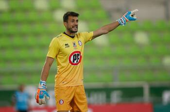 ¿Qué fue de Alexis Martín Arias, el arquero vinculado a una polémica por un examen PCR en Chile?