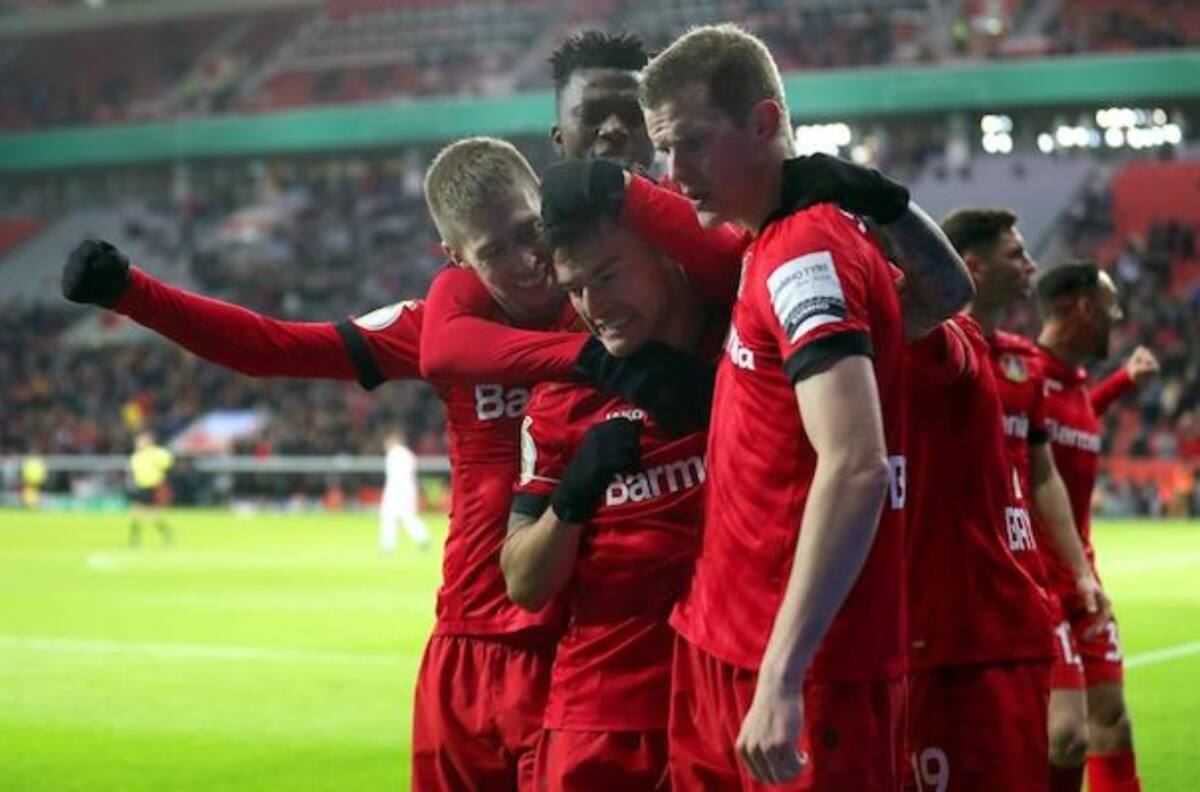 Golazo de Charles Aránguiz en el triunfo del Bayer Leverkusen por la Copa de Alemania