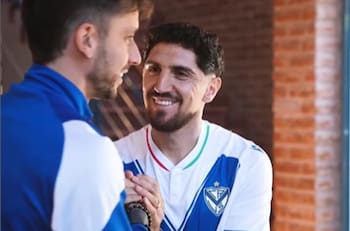 Atención Colo Colo: el refuerzo de Vélez que podría encaminar la salida de Diego Valdés