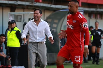 Francisco Arrué tiene reemplazo en Ñublense: ¿Quién es el campeón con la UC que asume como interino?