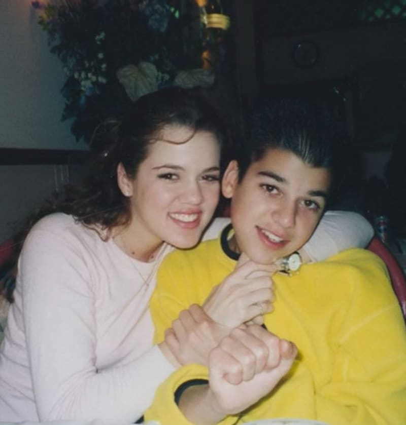 Khloé y Rob Kardashian en su juventud