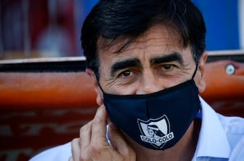 Dos uruguayos y un argentino: Las cartas internacionales que sondea Colo Colo para su plantel