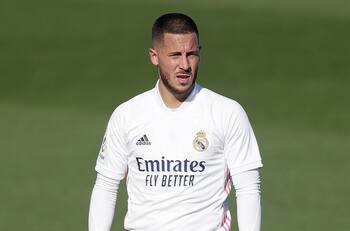 ¡Otra vez! Eden Hazard se lesionó nuevamente y estará fuera un mes