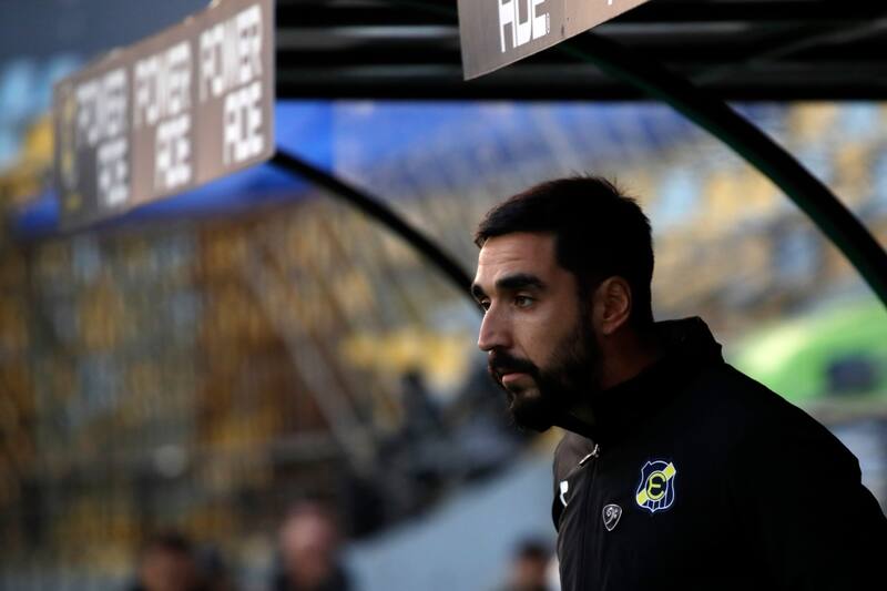 y el duro revés que tendría su caso en Everton de Viña del Mar. Aton