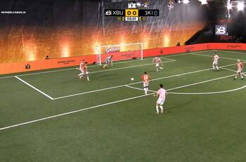 VIDEO | Pudo debutar con gol: la gran oportunidad que Fabián Orellana perdió en la Kings League