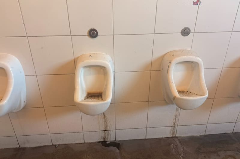 Baños Estadio Nacional Mundial Sub 20. Foto: X