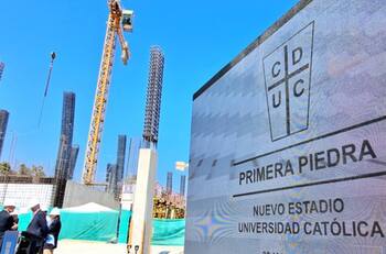 “Lo inauguramos el 88, nos pusimos con un saco de cemento y no nos han invitado a ver el nuevo estadio de la UC”