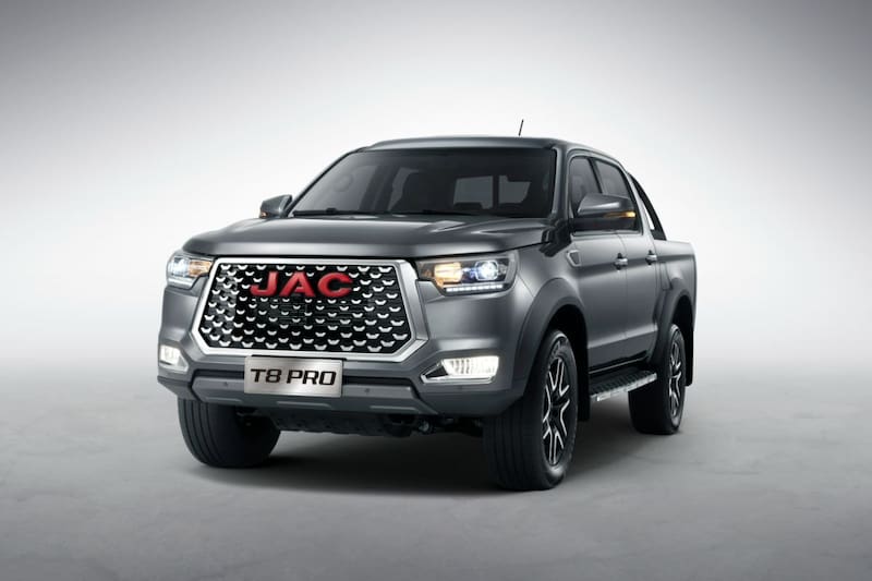 JAC se presentó con nuevo representante y dos flamantes camionetas