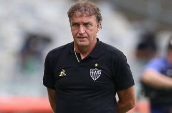Duró una semana: la razón por la que Cuca dejó de ser técnico del Corinthians en Brasil