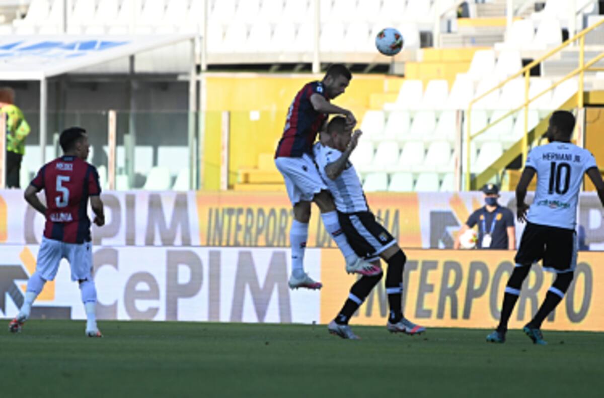 Gary Medel salió en los minutos finales y el Bologna regaló un insólito empate