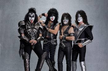 "¡No estoy en UCI!": Paul Stanley de Kiss reaccionó a los rumores sobre su salud y confirmó que dio postivo por Covid-19