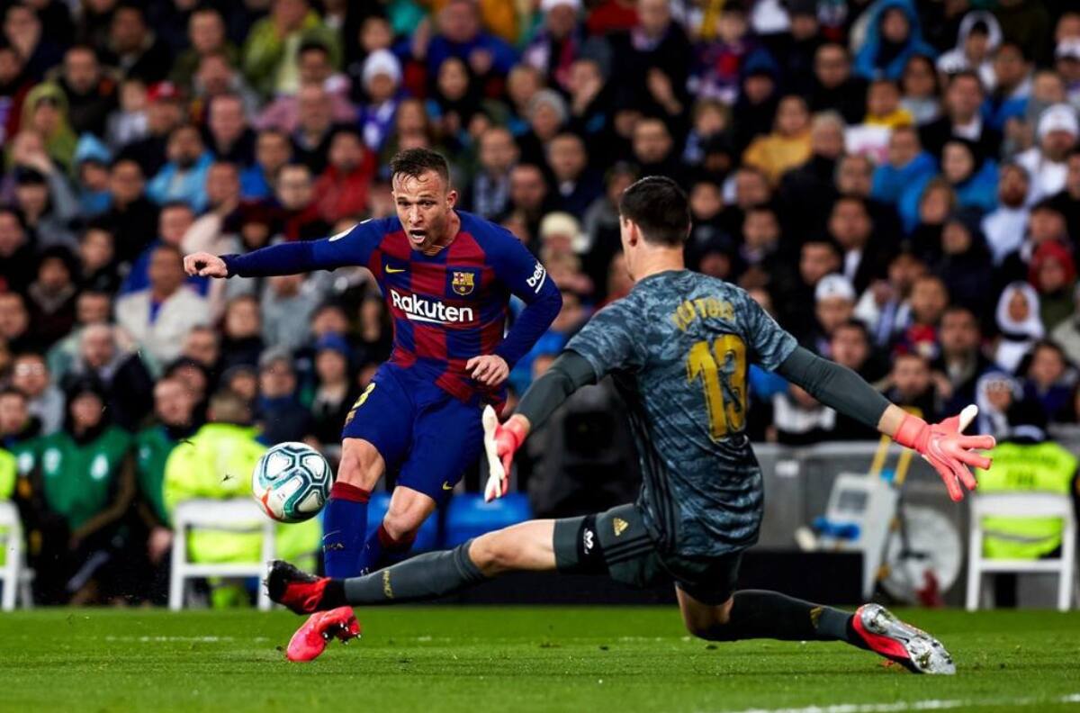 ¿Atajada que vale un clásico? Courtois le ahogó el grito de gol a Arthur