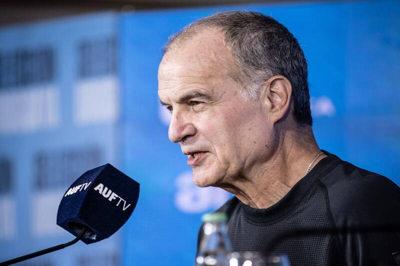 El entrenador puso condiciones imposibles de cumplir para el funcionario.