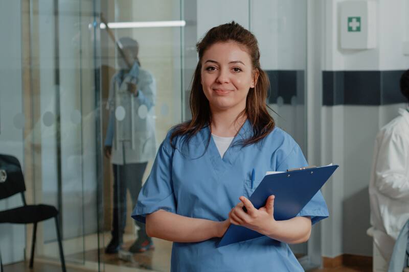 Revisa los cargos que ofrece el sistema público para técnicos profesionales.