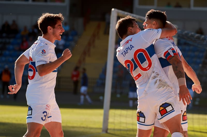 y Sebastián Pérez tendrán una semana más para recuperarse de sus dolencias. Foto: Agencia Aton.