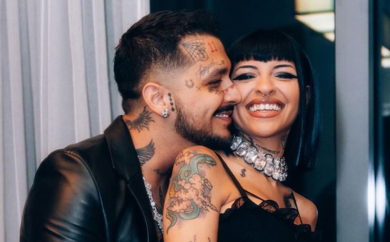 Christian Nodal refleja con una cambio físico