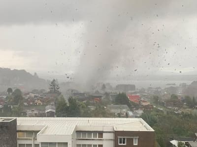 DMC emite alarma meteorológica por tornados y trombas marinas en tres regiones del país