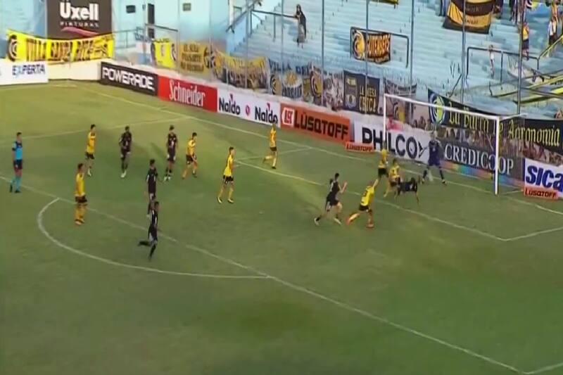 clasificó a la siguiente fase de la Copa Argentina gracias a este insólito penal