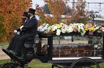 Masiva despedida a Emilio Jara: funeral contó con particular conexión con Tomás Bravo