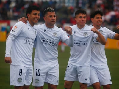 Intratable: el golazo de Leo Valencia que sentenció el triunfo de Audax Italiano ante Curicó por Copa Chile