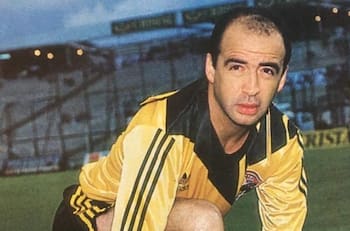 “Para mí el mejor chileno es Alexis, pero Claudio Bravo marcó la tendencia de jugar con los pies”