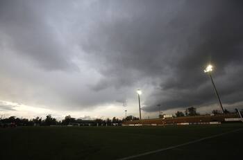 Todos en Santiago: Los trece partidos de Primera B que se han jugado con menos de 300 personas esta temporada