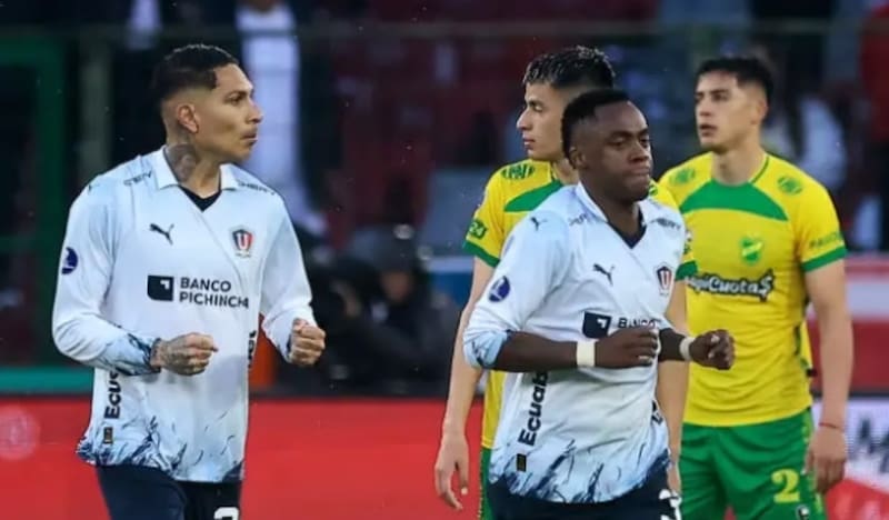 Paolo Guerrero fue el refuerzo de lujo que sumaron los ecuatorianos