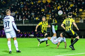 Insólito: detienen a figura de Uruguay en previa del clásico entre Nacional y Peñarol