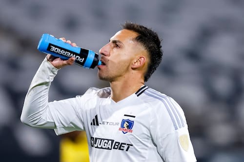 Alerta en Colo Colo: aseguran que dos clubes argentinos están interesados en Javier Correa