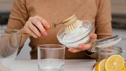 Estas son las superficies que nunca debes limpiar con bicarbonato