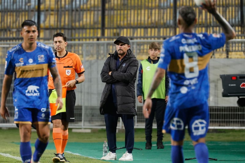 “Le tengo mucho cariño Everton, pero no descarto ir a Santiago Wanderers; uno se debe al club que le paga”. Foto: Aton.