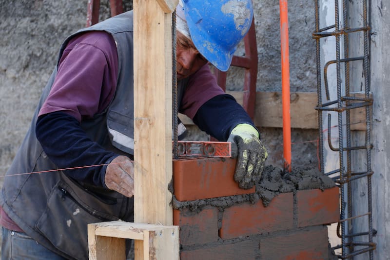 El aumento del sueldo mínimo beneficiará a más de 950 mil personas en todo el país.
