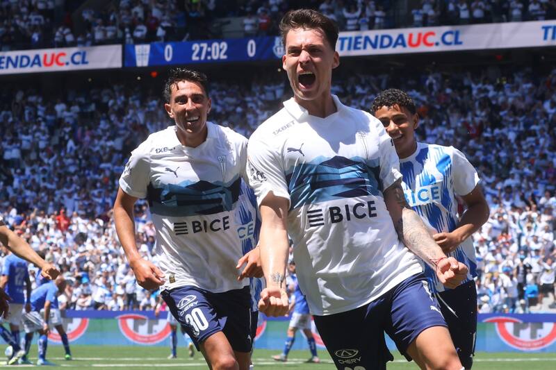 anotó el solitario tanto de Universidad Católica en el Clásico Universitario. Foto: Aton.