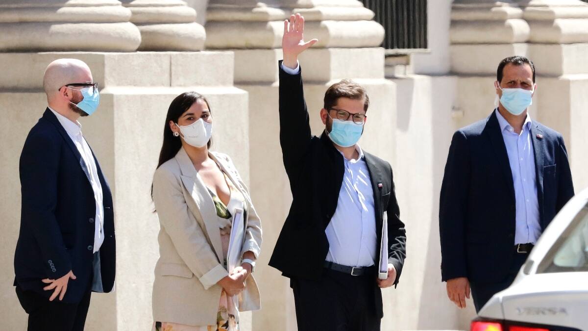 Boric y querellas contra los denominados “presos del estallido”: “Vamos a revisar caso a caso”