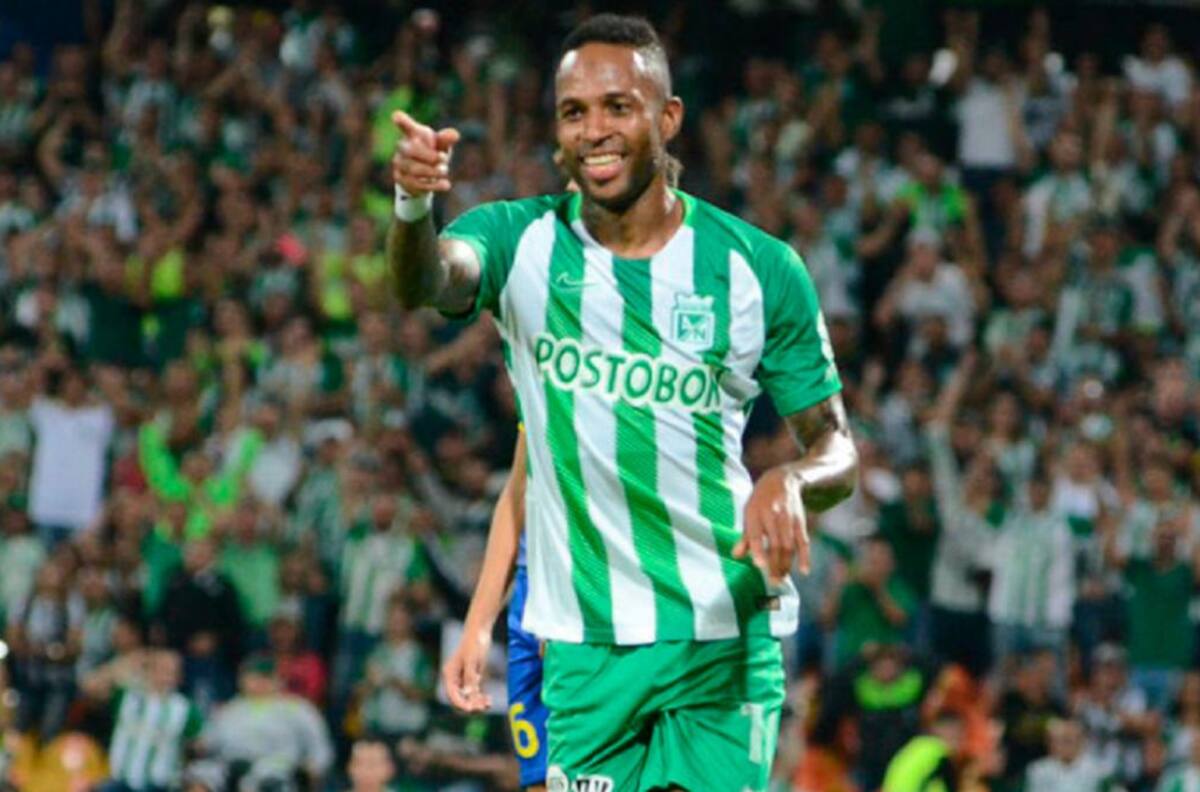 El delantero colombiano Reinaldo Lenis se convertirá en el nuevo refuerzo de la U