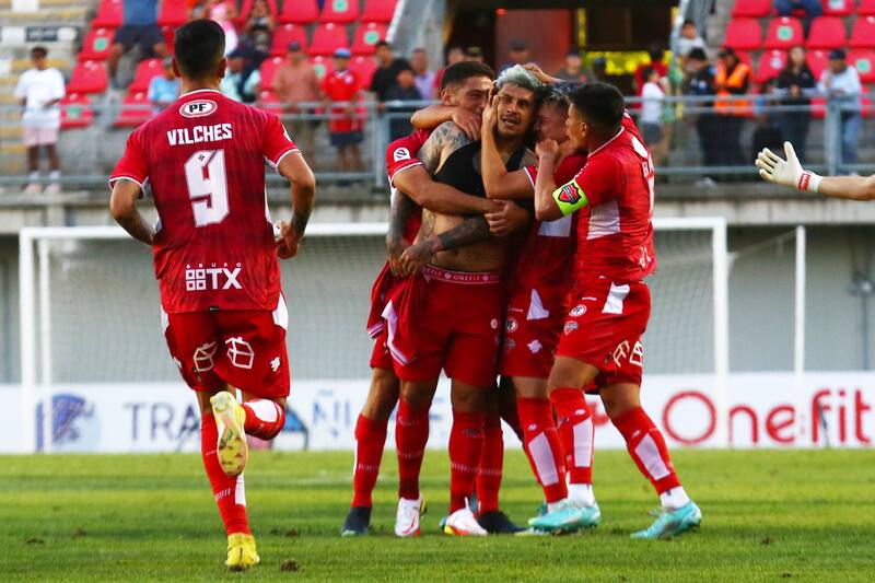 Ñublense espera jugar Copa Libertadores en el Nelson Oyarzún Arenas (Foto: Aton)