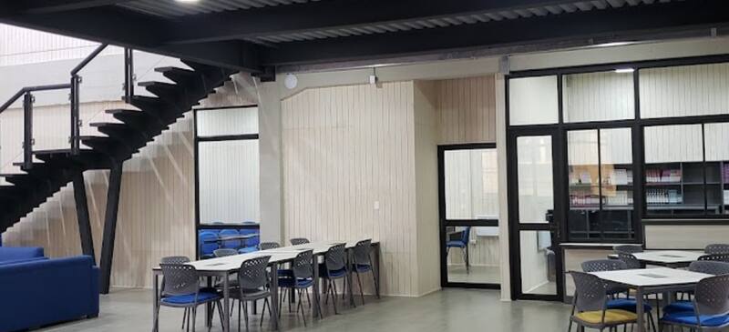 no abrirár vacantes para nuevas matrículas. Créditos: Google Maps.