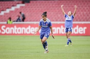 Rebeca Fernández y la ambición de la U que arrasa en Copa Libertadores: "Quiero llegar a la final y ganarla"